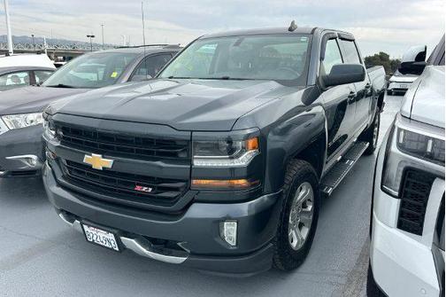 Graphite Metallic 2017 Chevrolet Silverado 1500 2LT