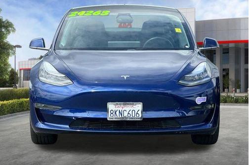 Pearl White Multi-Coat 2019 Tesla Model 3 Long Range