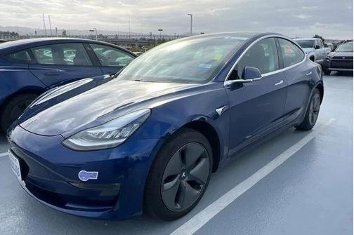 Pearl White Multi-Coat 2019 Tesla Model 3 Long Range