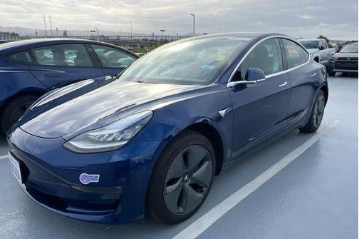 Pearl White Multi-Coat 2019 Tesla Model 3 Long Range