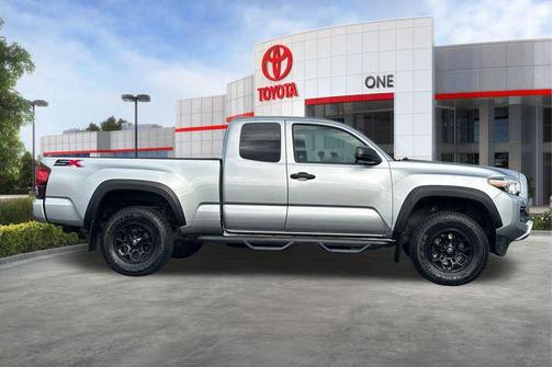 2022 Toyota Tacoma SR