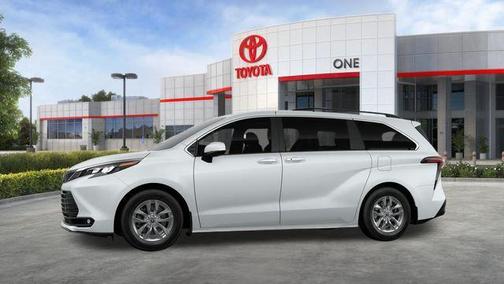 Wind Chill Pearl 2026 Toyota Sienna XLE