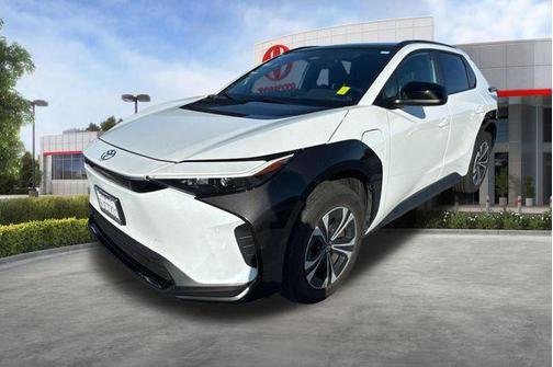 Wind Chill Pearl 2023 Toyota bZ4X XLE