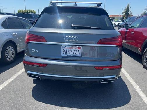2022 Audi Q5 45 S line Premium