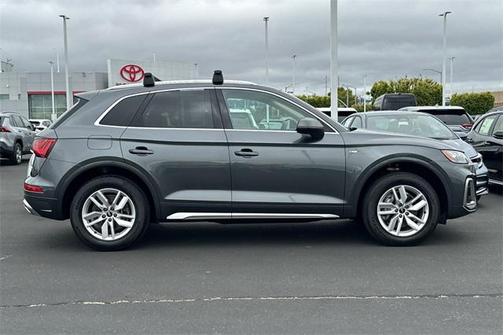 2022 Audi Q5 45 S line Premium