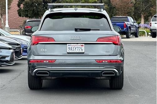 2022 Audi Q5 45 S line Premium