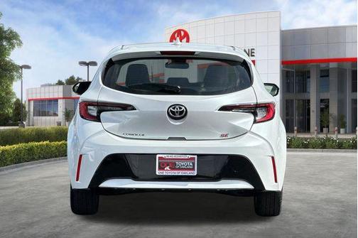Wind Chill Pearl 2024 Toyota Corolla SE