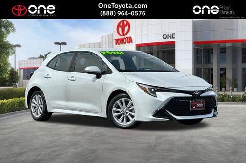 Wind Chill Pearl 2024 Toyota Corolla SE