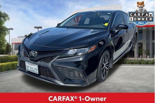 Midnight Black Metallic 2023 Toyota Camry SE