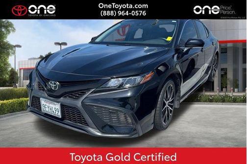 Midnight Black Metallic 2023 Toyota Camry SE