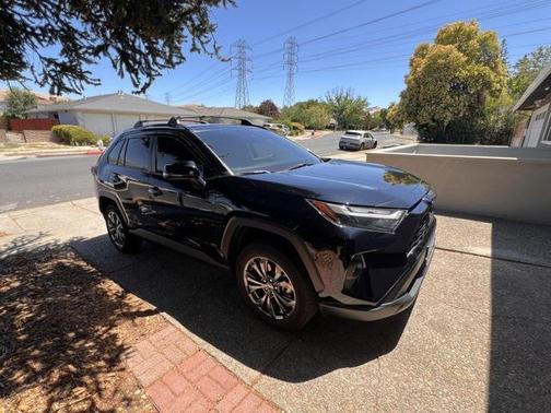 2024 Toyota RAV4 Hybrid XLE Premium