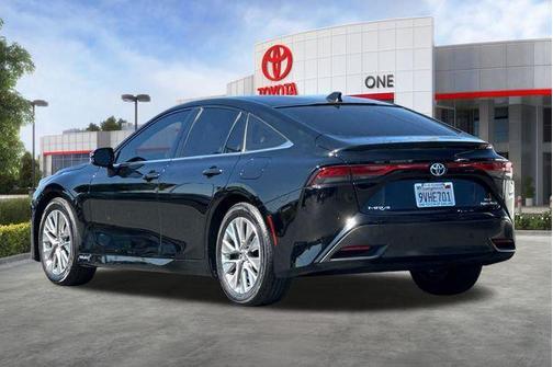 2021 Toyota Mirai Base