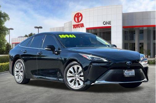 2021 Toyota Mirai Base