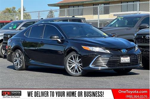 2024 Toyota Camry Hybrid XLE