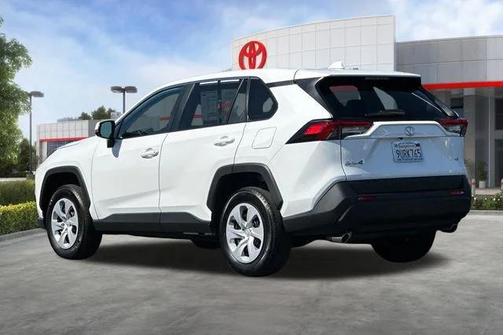 Ice Cap 2025 Toyota RAV4 LE