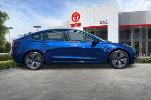 Deep Blue Metallic 2023 Tesla Model 3 Standard Range