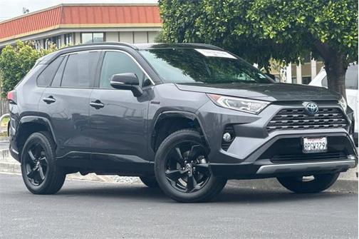 2020 Toyota RAV4 Hybrid SE