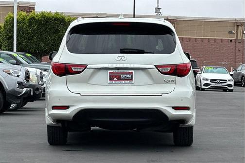 2017 INFINITI QX60 Base