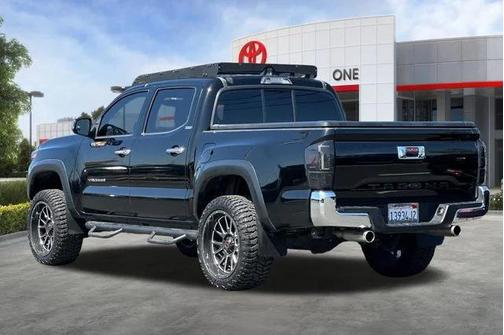 Black 2017 Toyota Tacoma SR