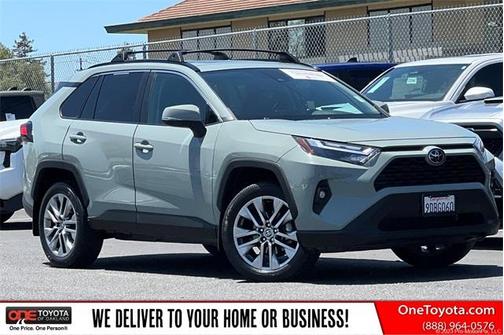 2022 Toyota RAV4 XLE Premium