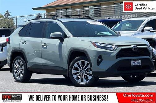 2022 Toyota RAV4 XLE Premium