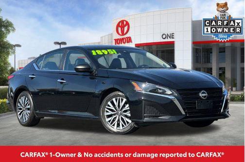 Super Black 2024 Nissan Altima 2.5 SV
