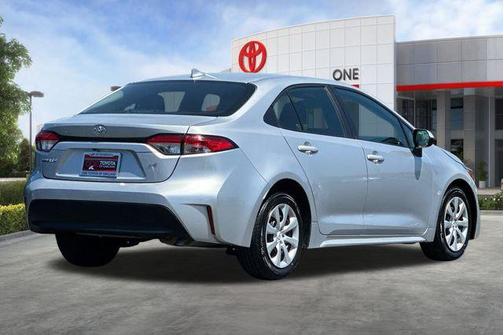 Classic Silver Metallic 2024 Toyota Corolla LE