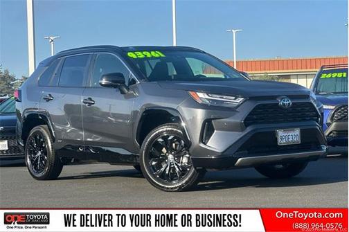 2024 Toyota RAV4 Hybrid SE