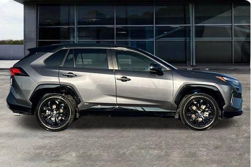 2024 Toyota RAV4 Hybrid SE