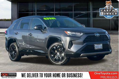 2024 Toyota RAV4 Hybrid SE