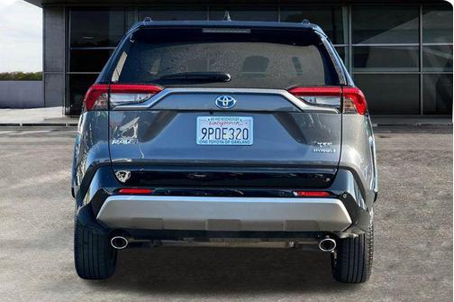 2024 Toyota RAV4 Hybrid SE