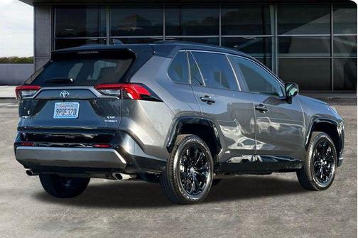 2024 Toyota RAV4 Hybrid SE