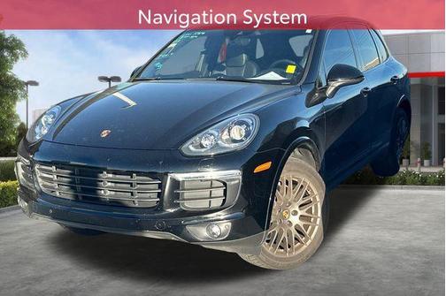 2017 Porsche Cayenne Platinum Edition