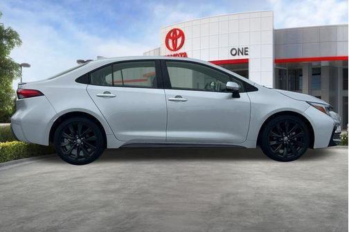 Classic Silver Metallic 2023 Toyota Corolla XSE