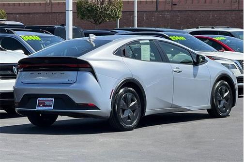 2023 Toyota Prius LE