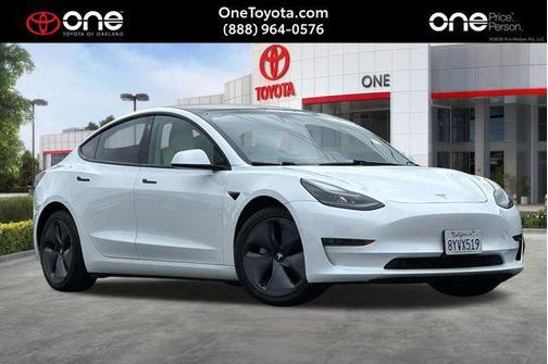 Pearl White Multi-Coat 2021 Tesla Model 3 Standard Range Plus