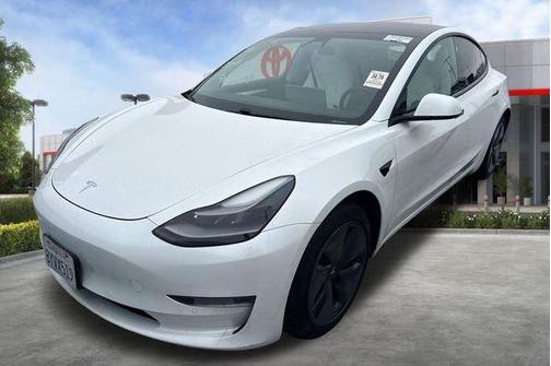 2021 Tesla Model 3 Standard Range Plus