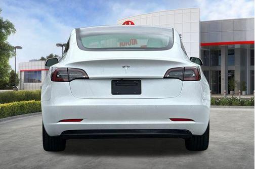 Pearl White Multi-Coat 2021 Tesla Model 3 Standard Range Plus