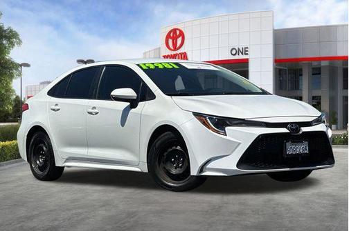 White 2021 Toyota Corolla LE