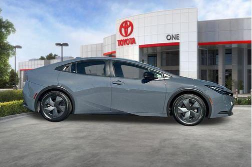 2024 Toyota Prius LE