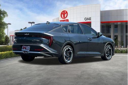 Interstellar Gray 2025 Kia K4 EX