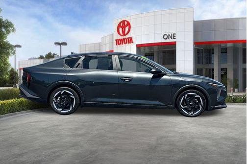 Interstellar Gray 2025 Kia K4 EX