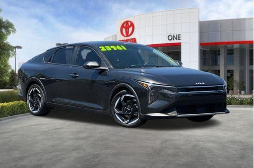 Interstellar Gray 2025 Kia K4 EX