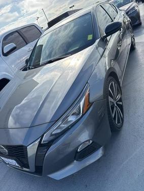 2022 Nissan Altima SR FWD