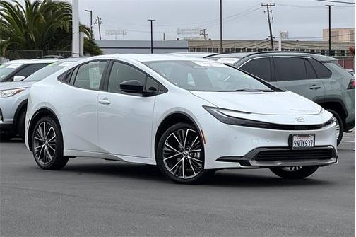 2024 Toyota Prius XLE