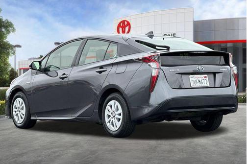 Magnetic Gray Metallic 2016 Toyota Prius Two