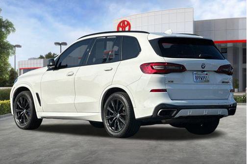2020 BMW X5 M50i