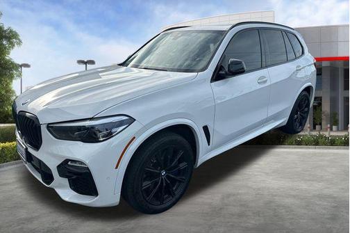 2020 BMW X5 M50i