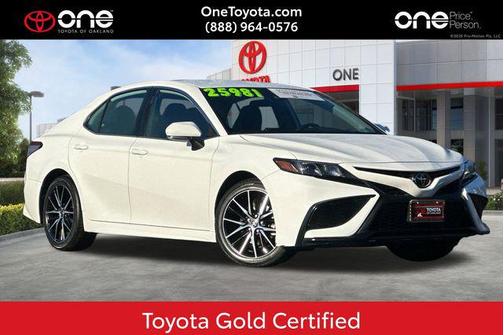 2023 Toyota Camry SE