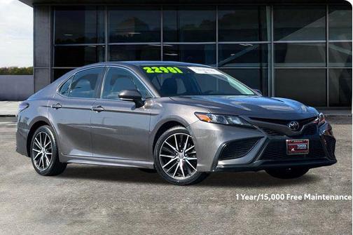 2022 Toyota Camry SE